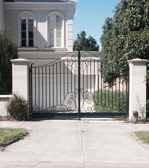 Residential Driveway Double Gates | Dandenong Gate Co. Pty Ltd